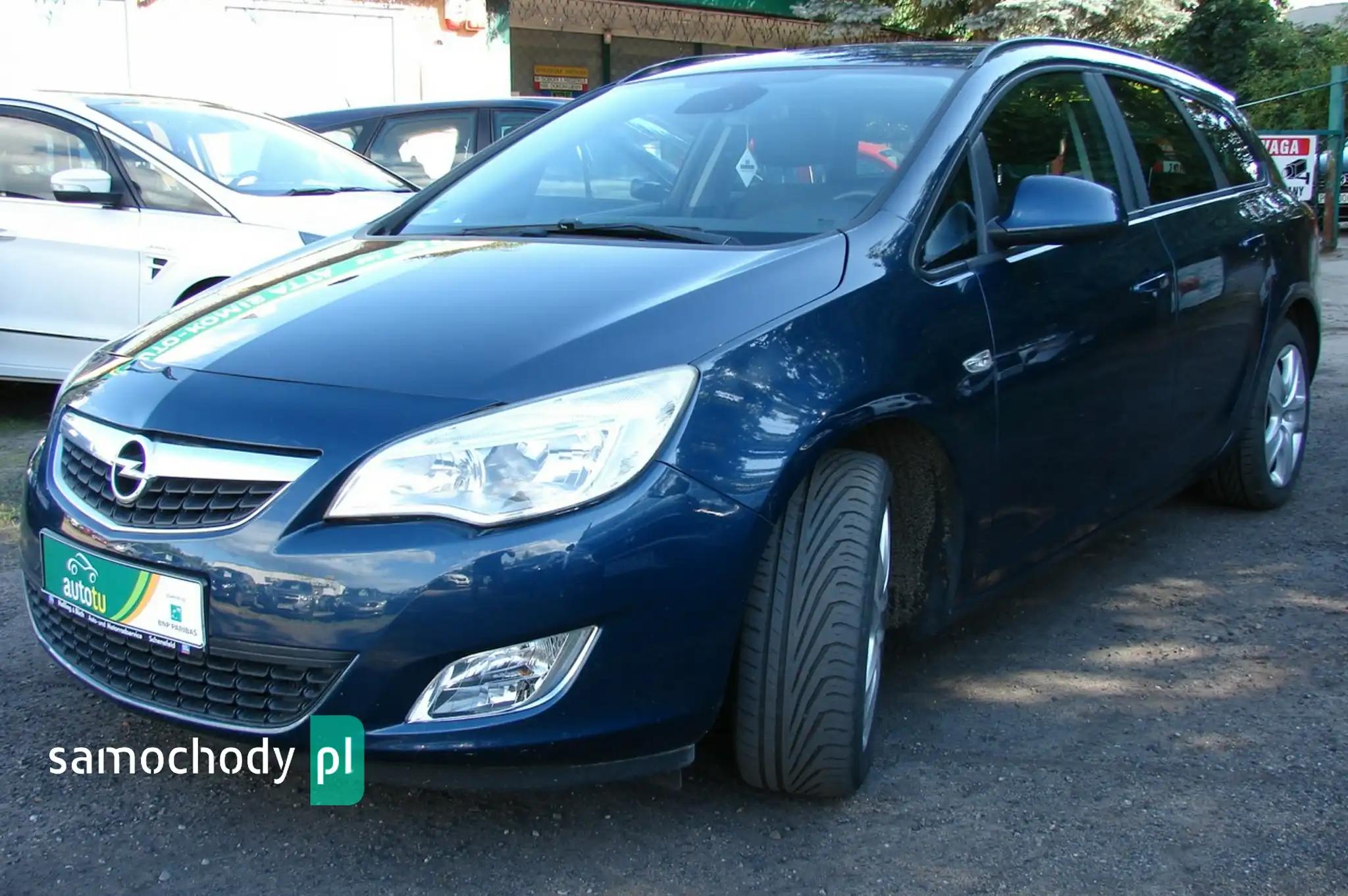 Opel Astra Kombi 2011