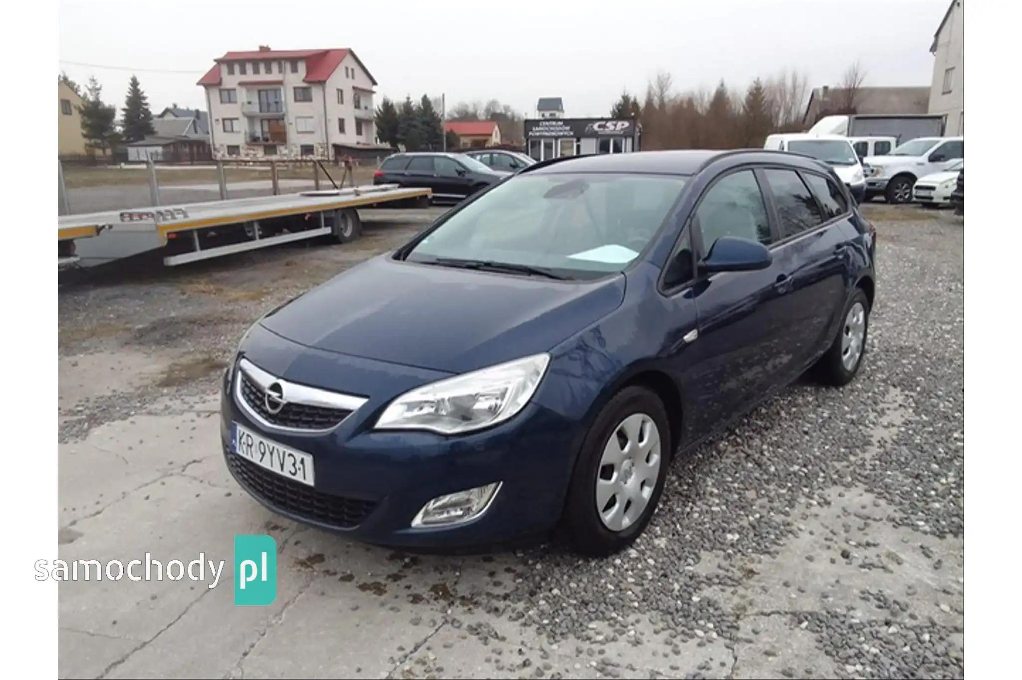 Opel Astra Kombi 2011