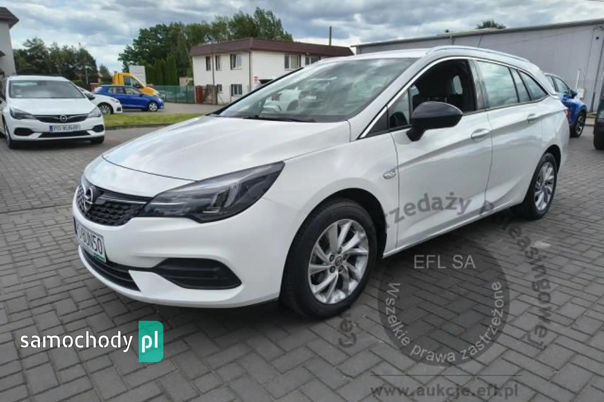 Opel Astra 2021
