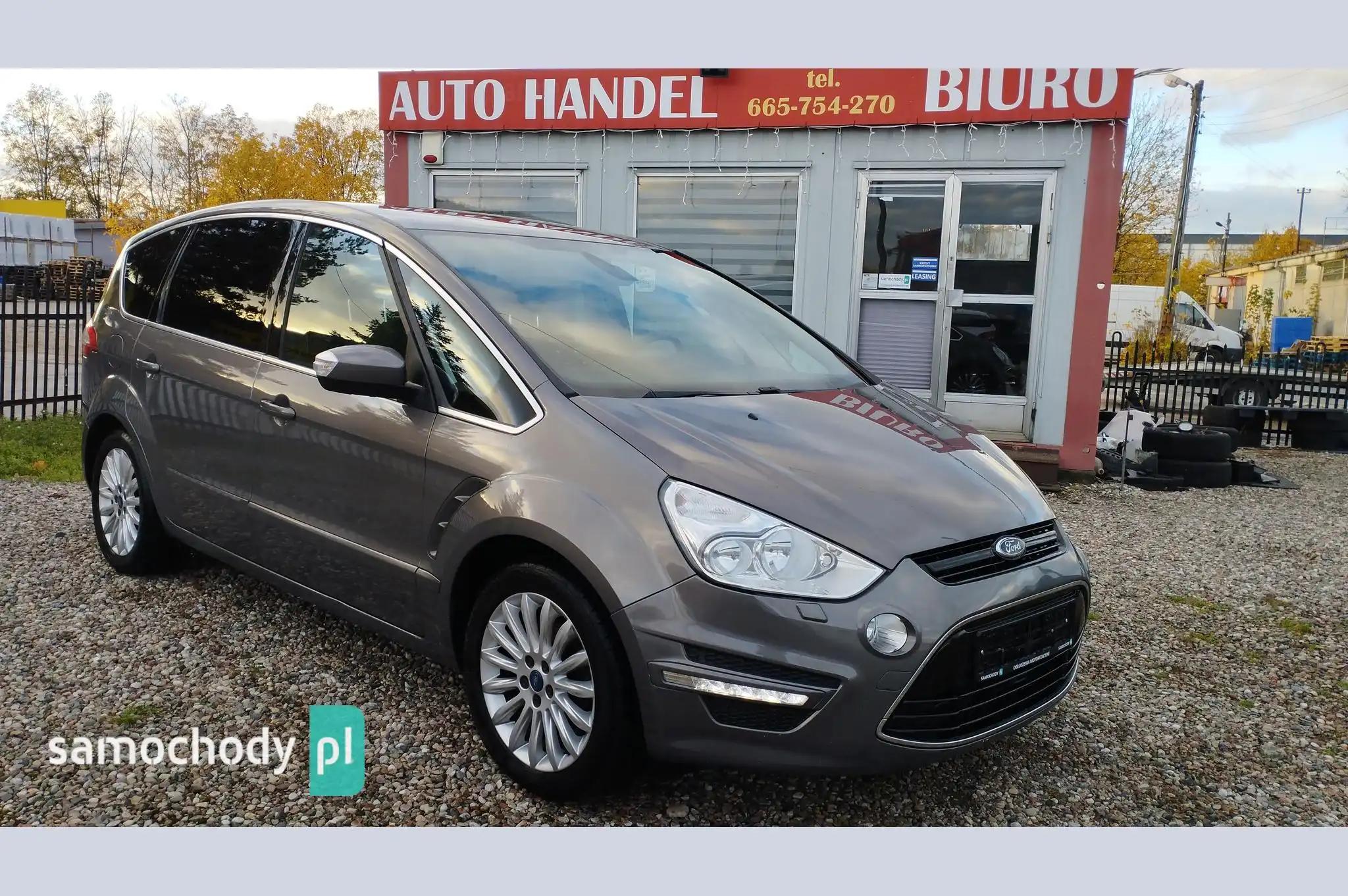 Ford S-Max Minivan 2012