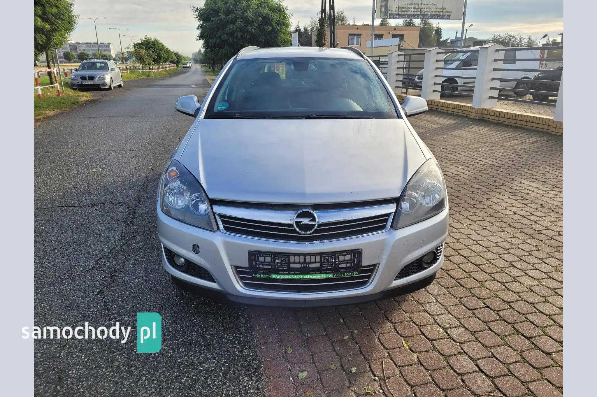 Opel Astra Kombi 2010