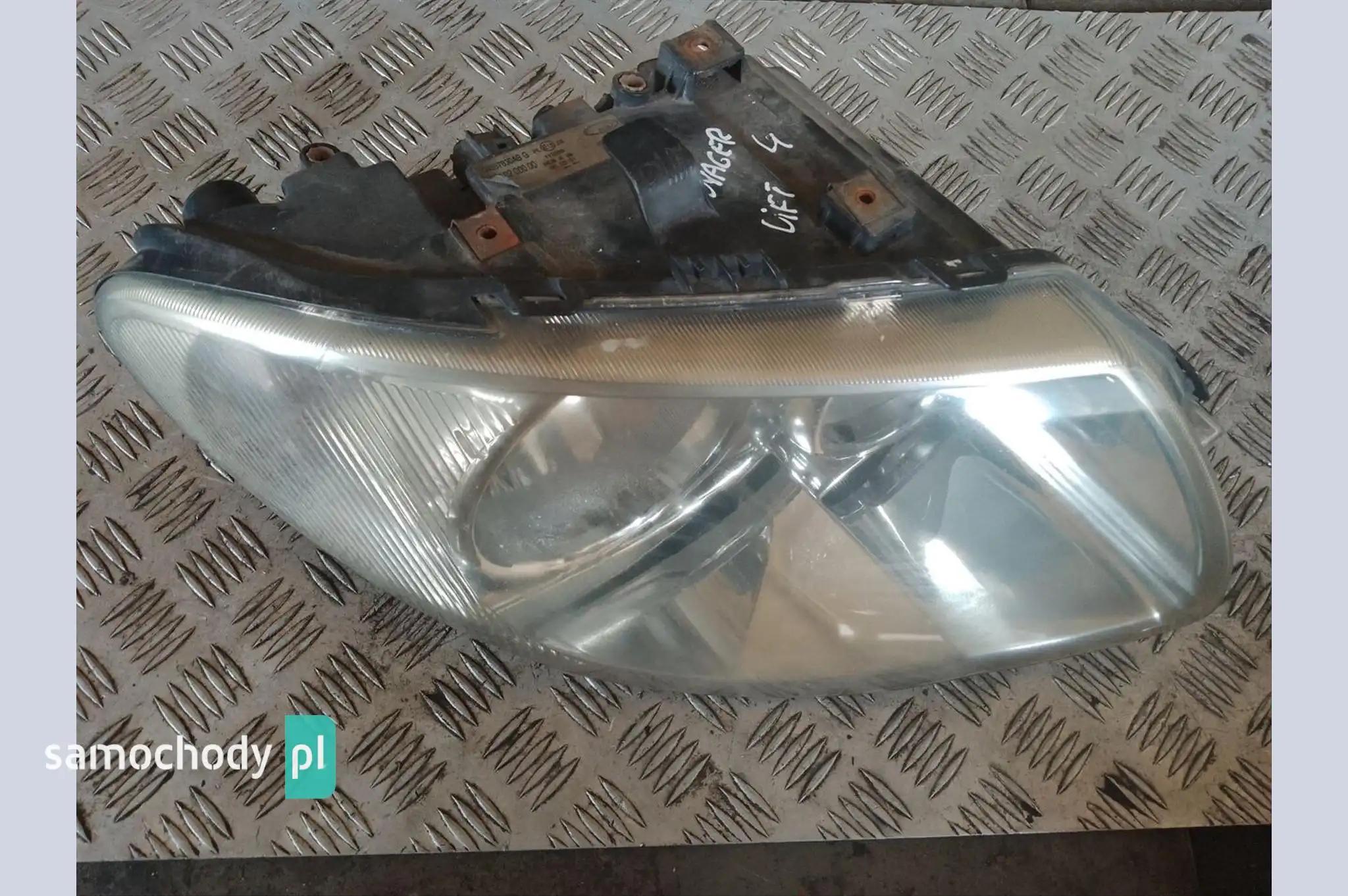 Lampa prawa przednia przód Chrysler Voyager 4 IV