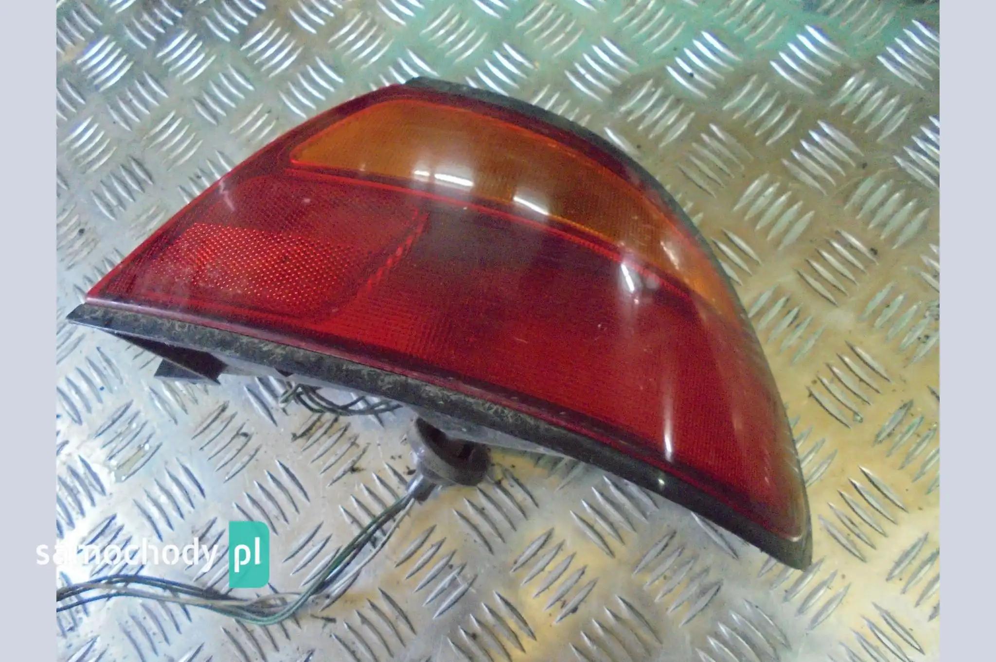 Lampa tył prawa Mazda 323F BA 94-98