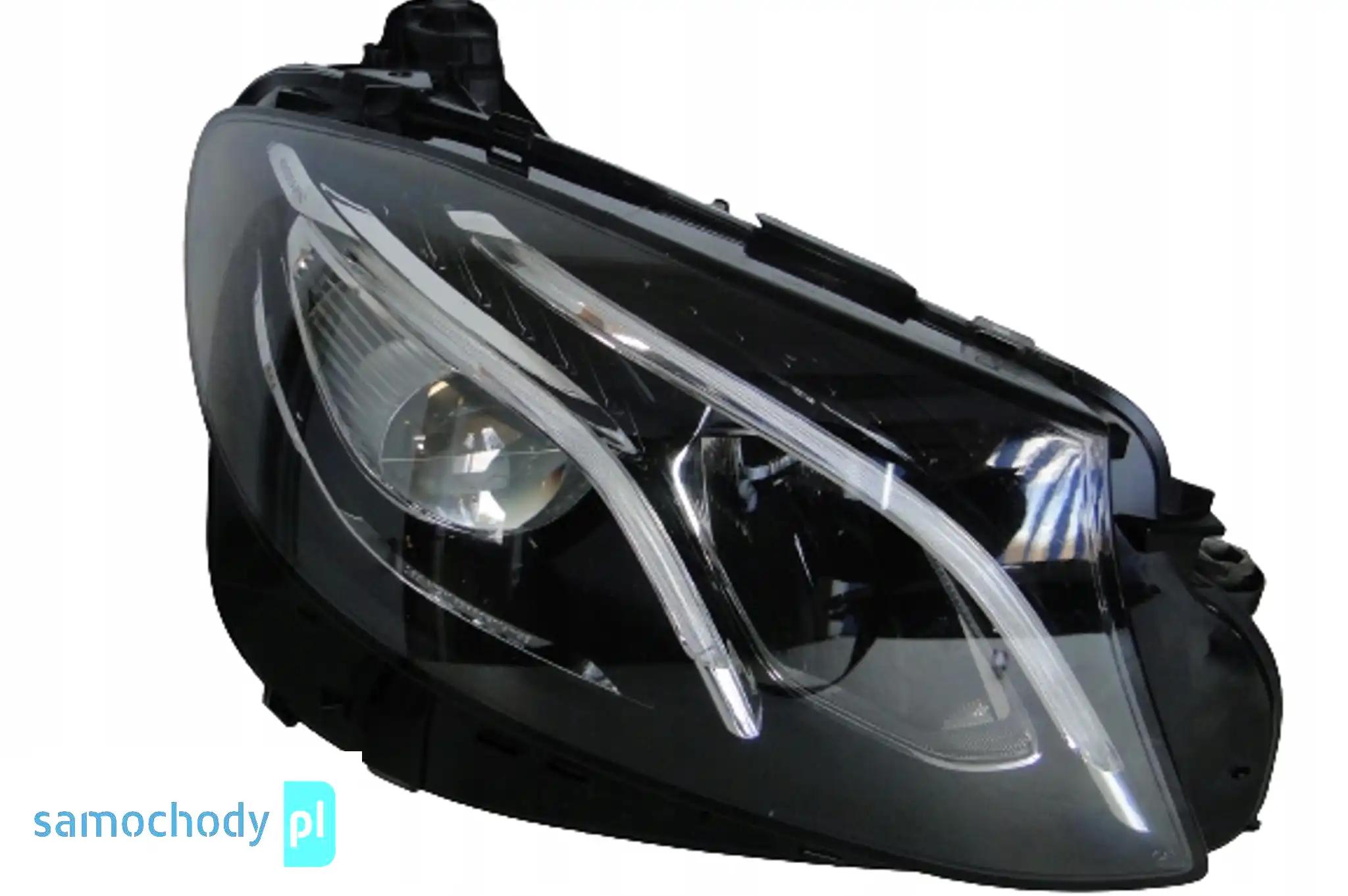 MERCEDES E KLASA 213 W213 LAMPA PRZEDNIA PRAWA