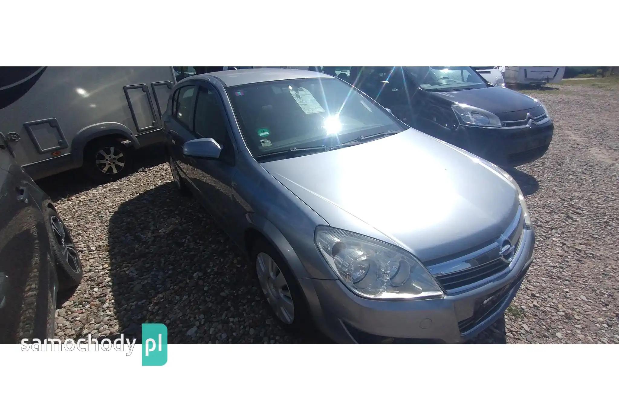 Opel Astra Hatchback 2008