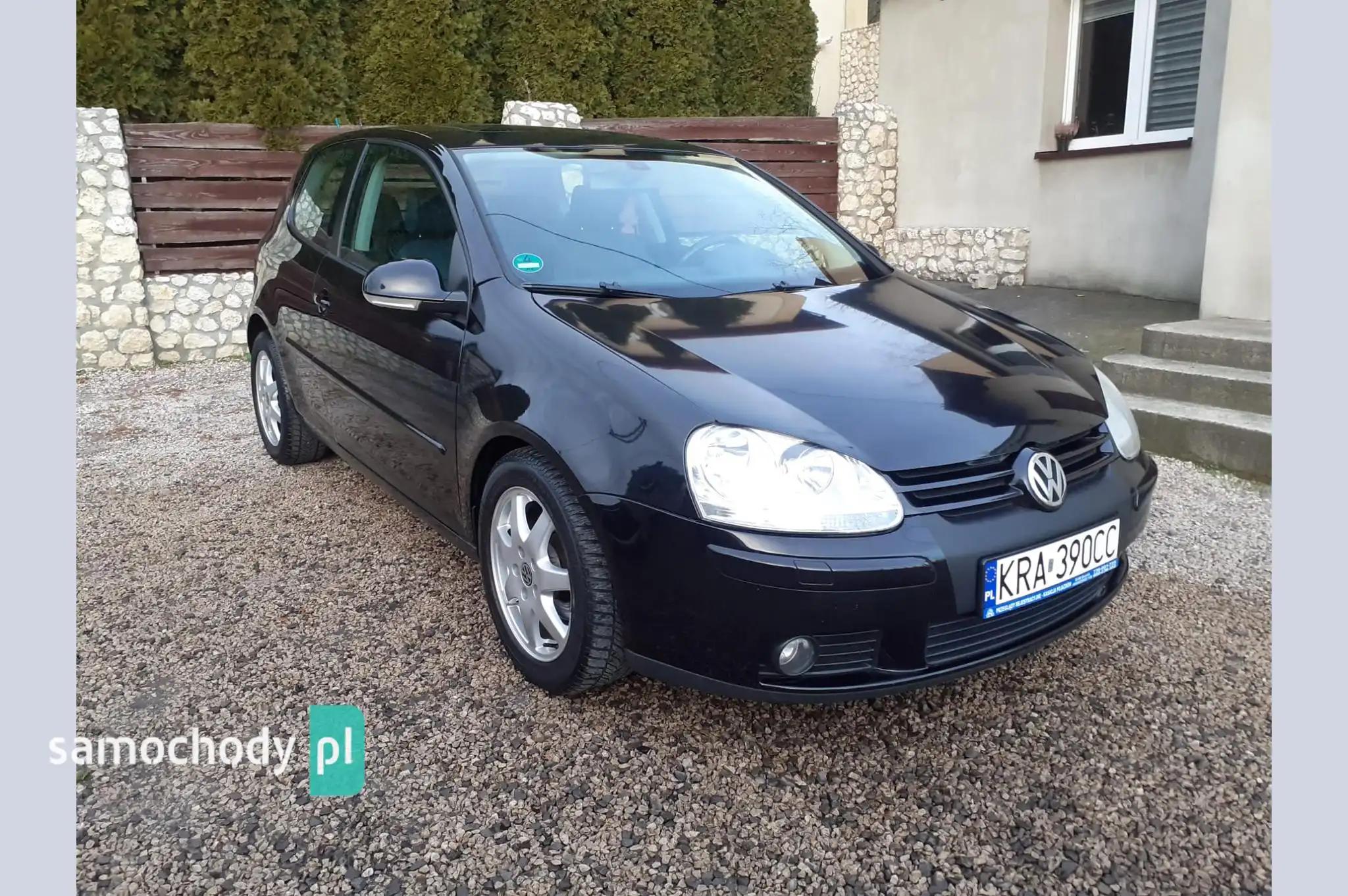 Volkswagen Golf Hatchback 2005