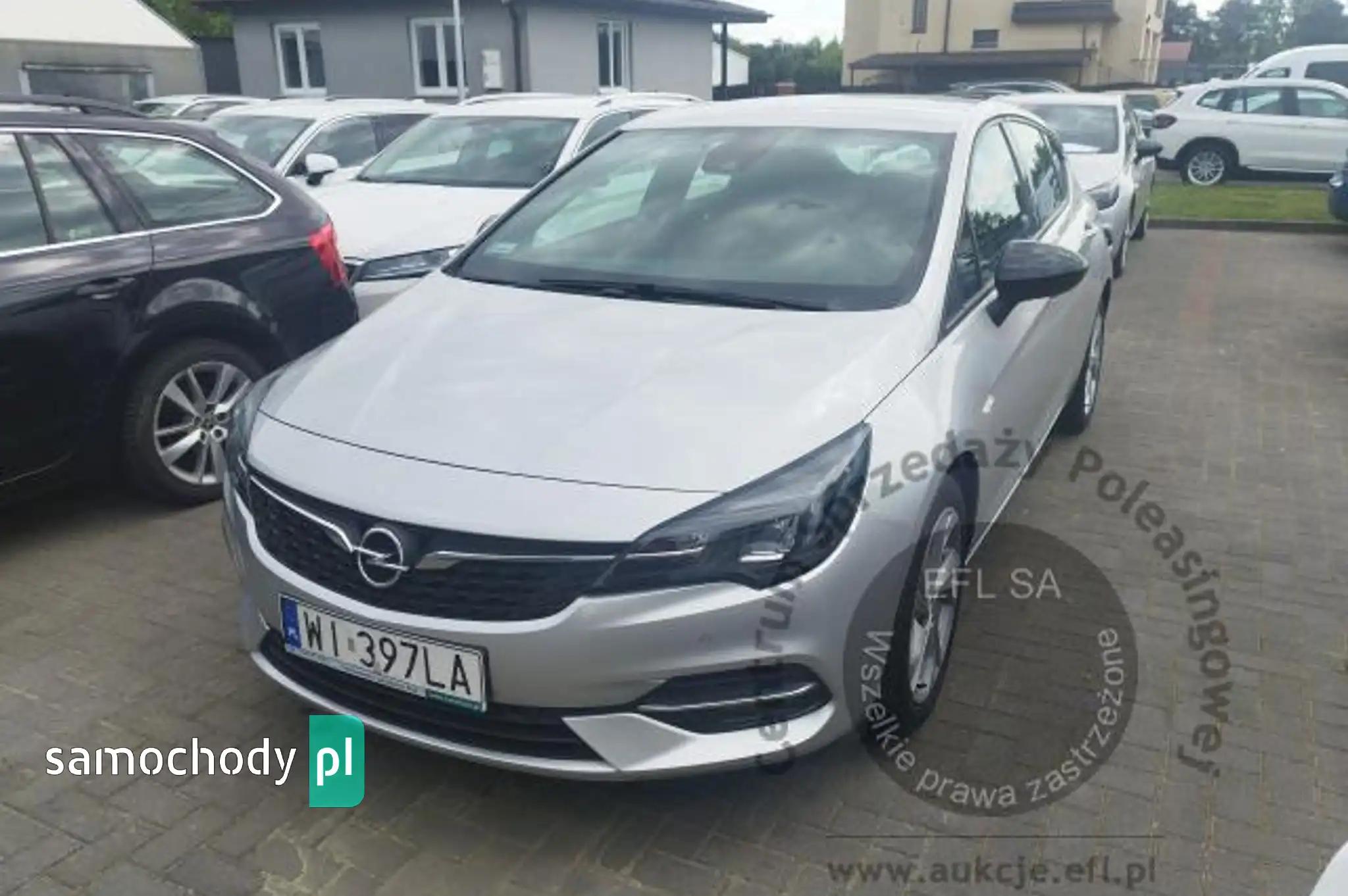 Opel Astra 2021