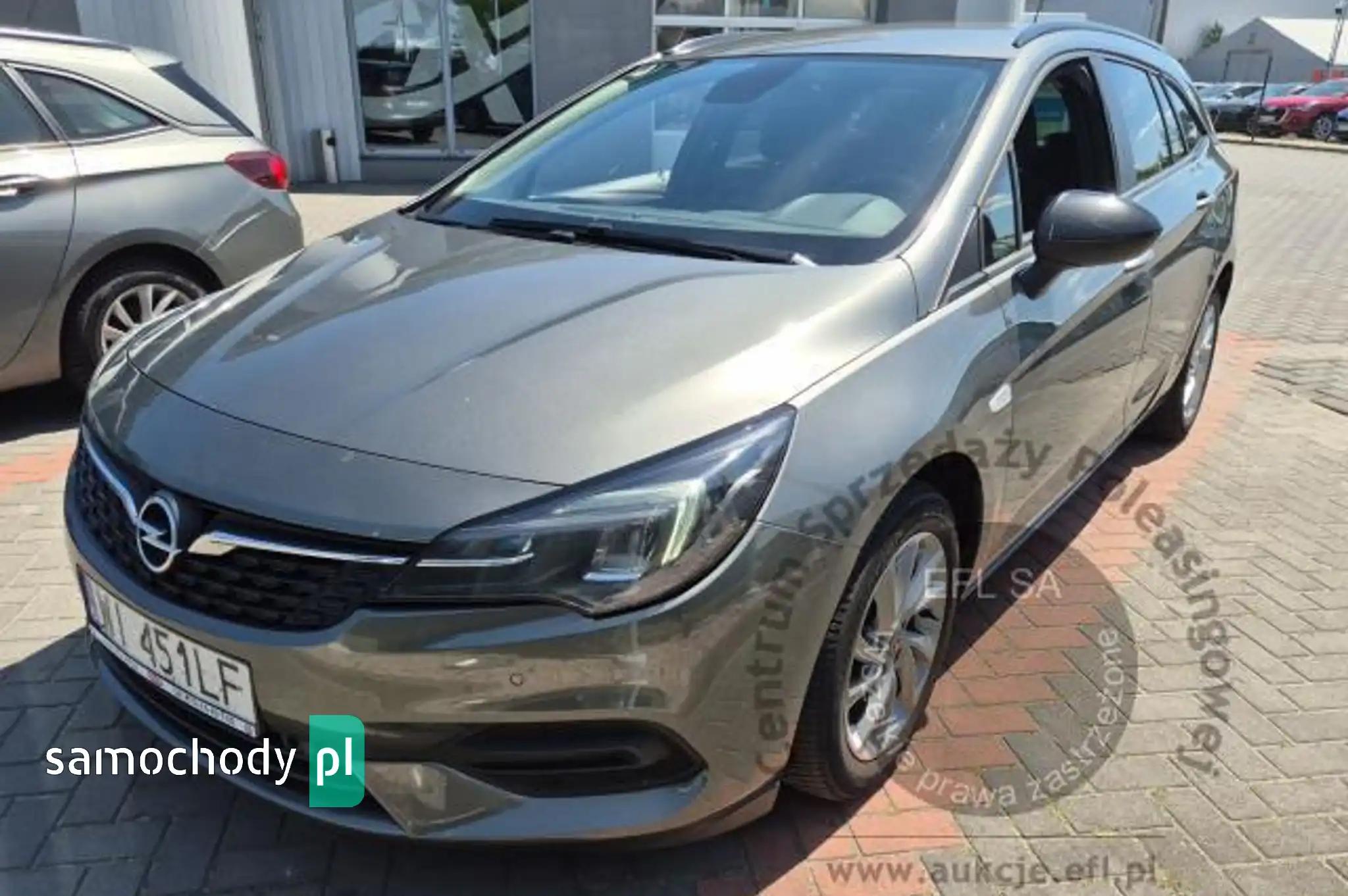 Opel Astra 2021