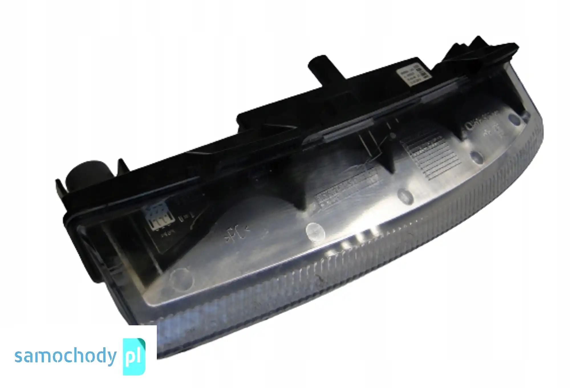 MERCEDES C W204 204 LIFT HALOGEN PRAWY LED DRL