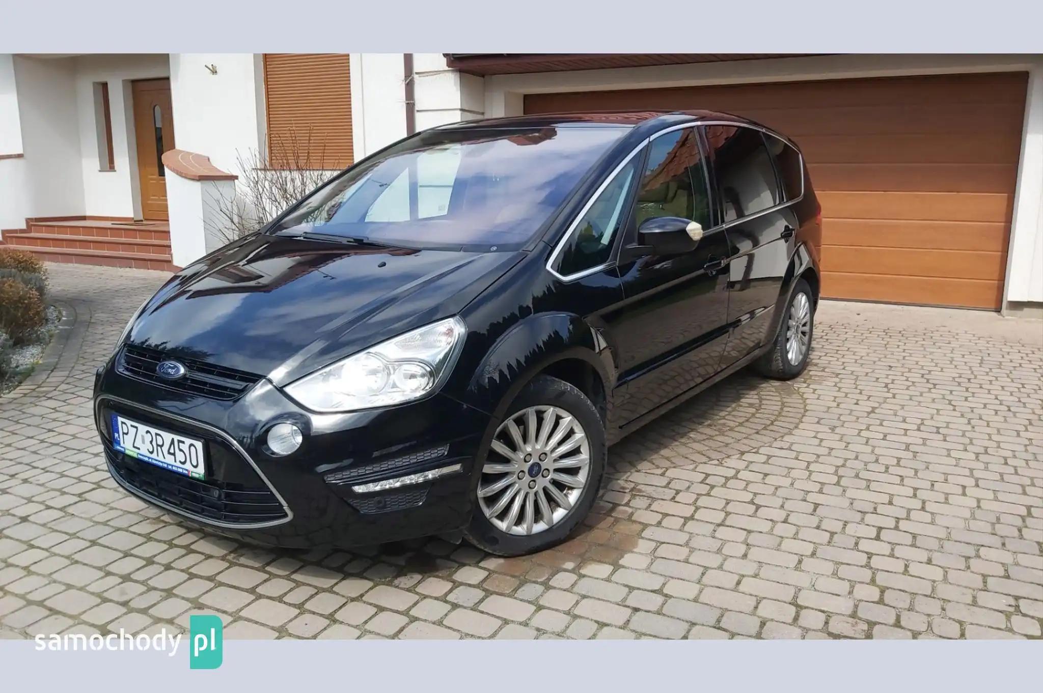 Ford S-Max Minivan 2011