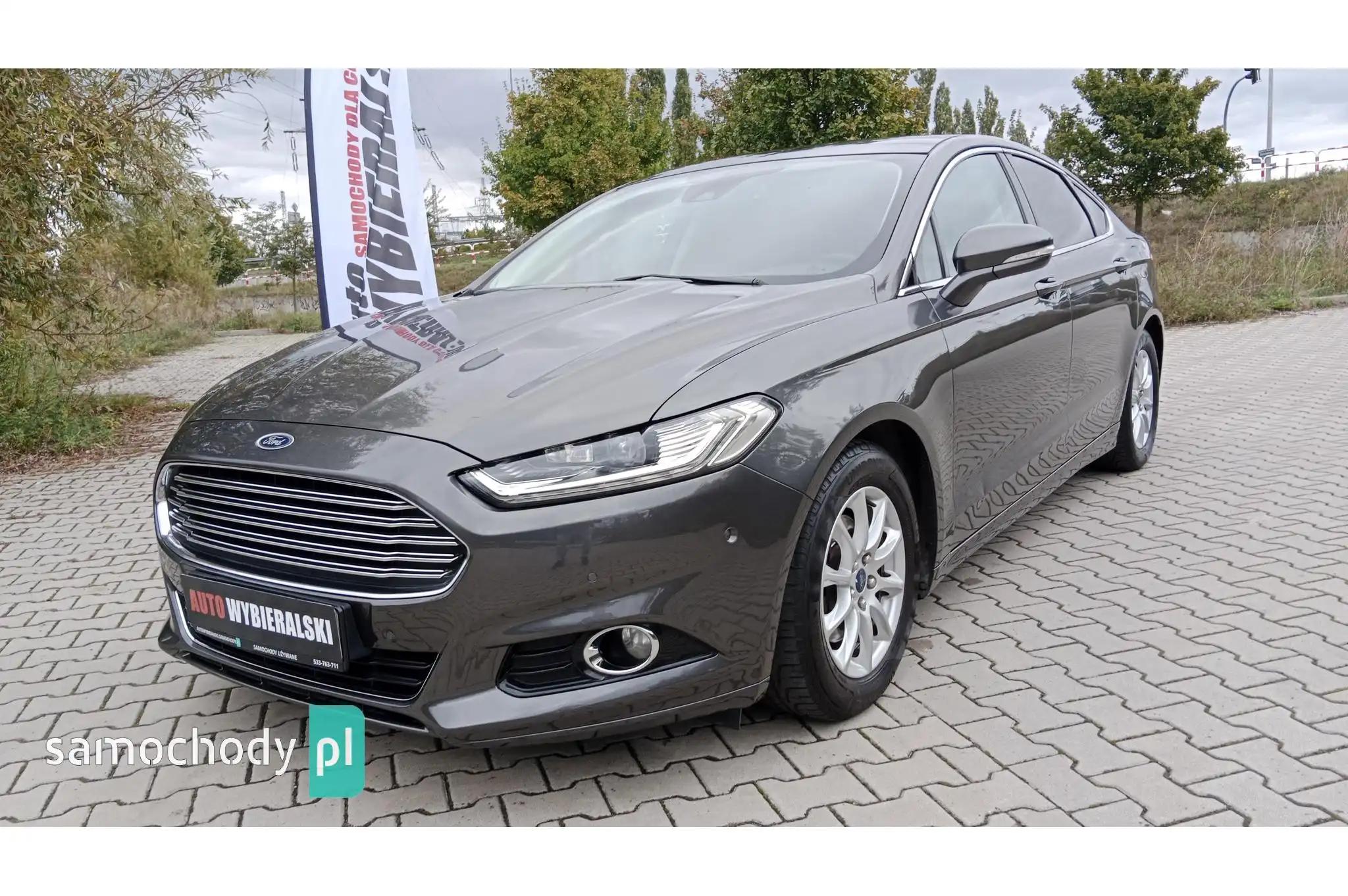 Ford Mondeo Sedan 2015