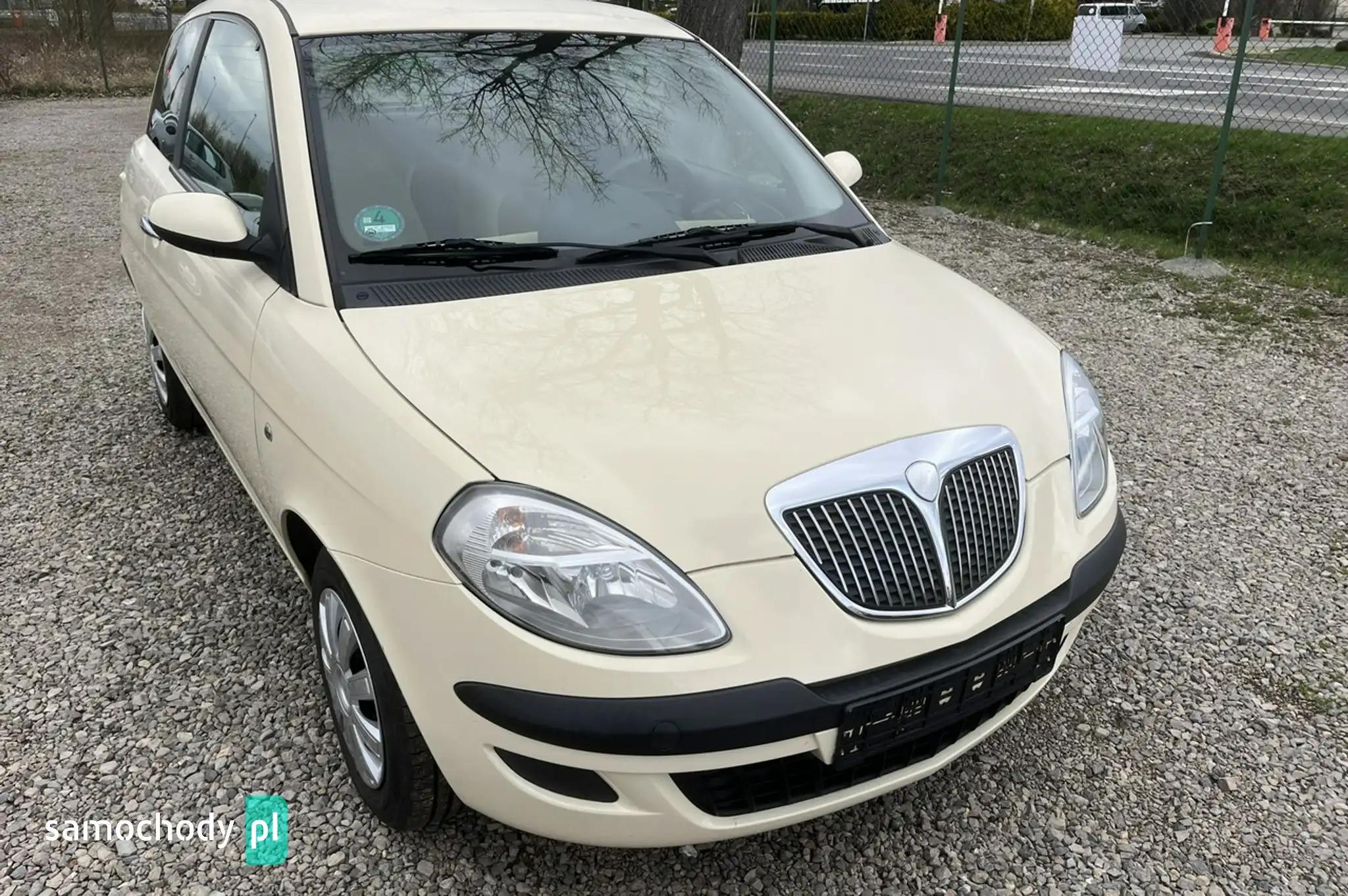 Lancia Ypsilon Hatchback 2006