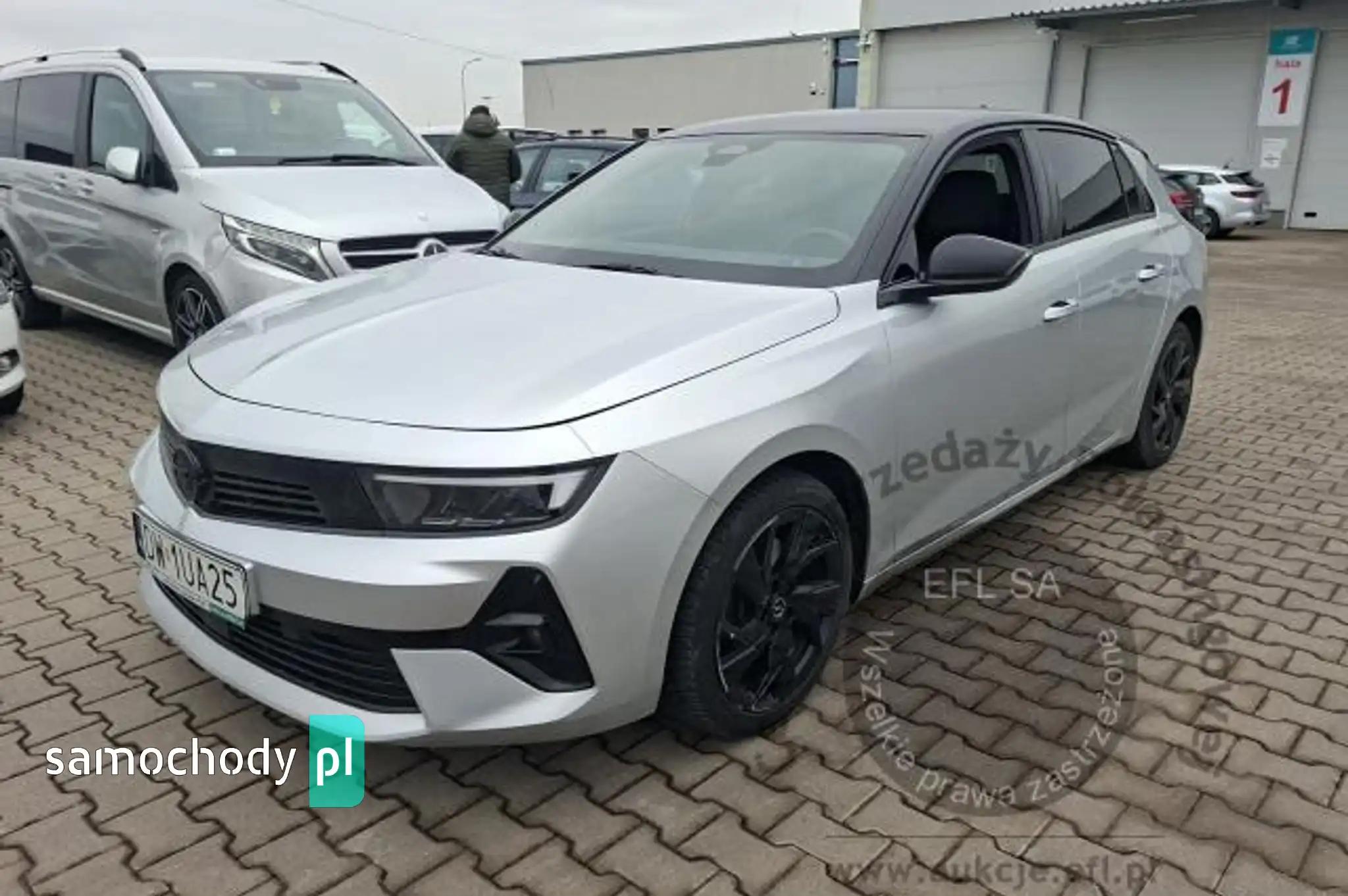 Opel Astra 2022