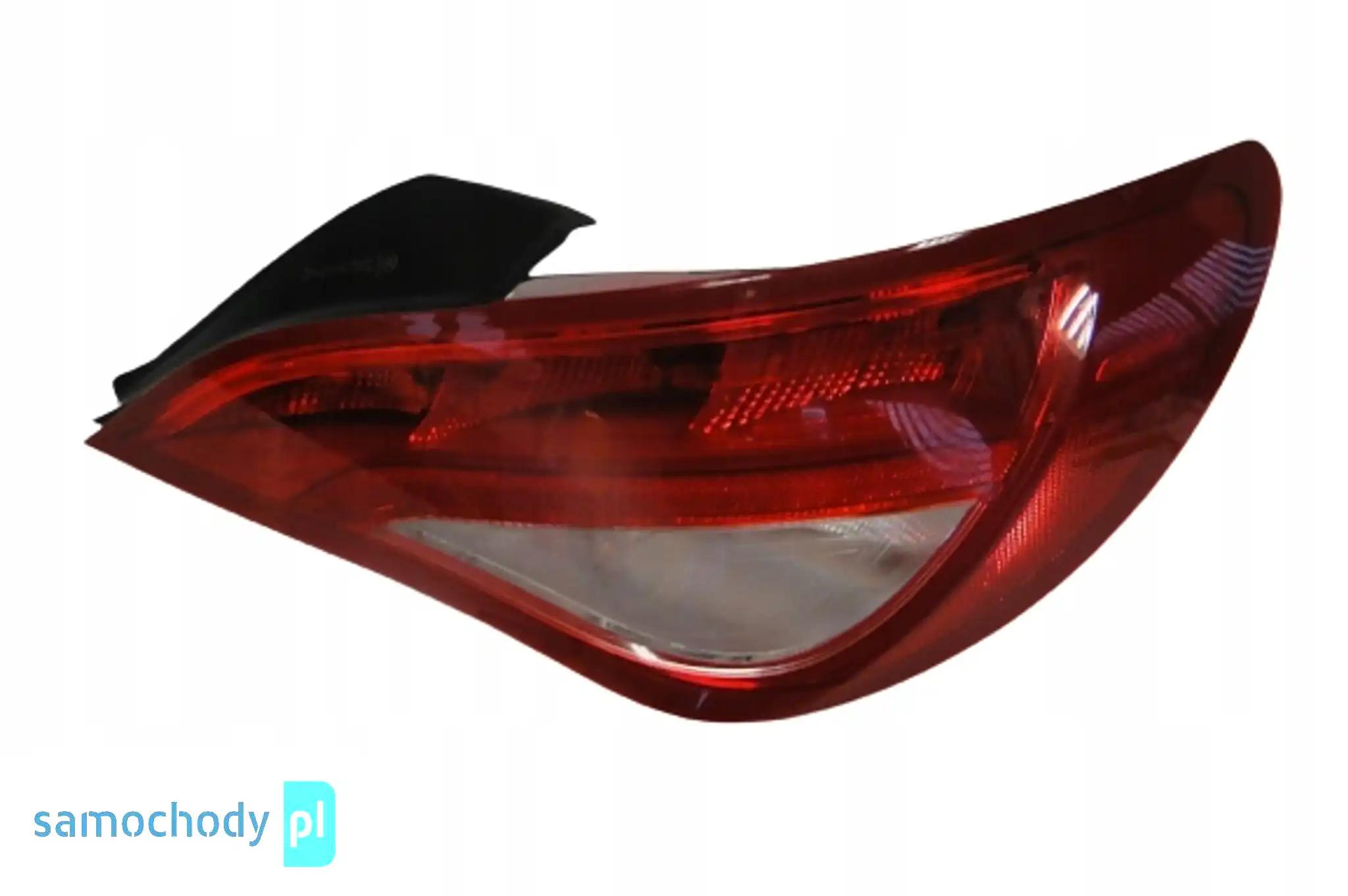 MERCEDES CLA 117 PRZED LIFT LAMPA TYLNA PRAWA W117