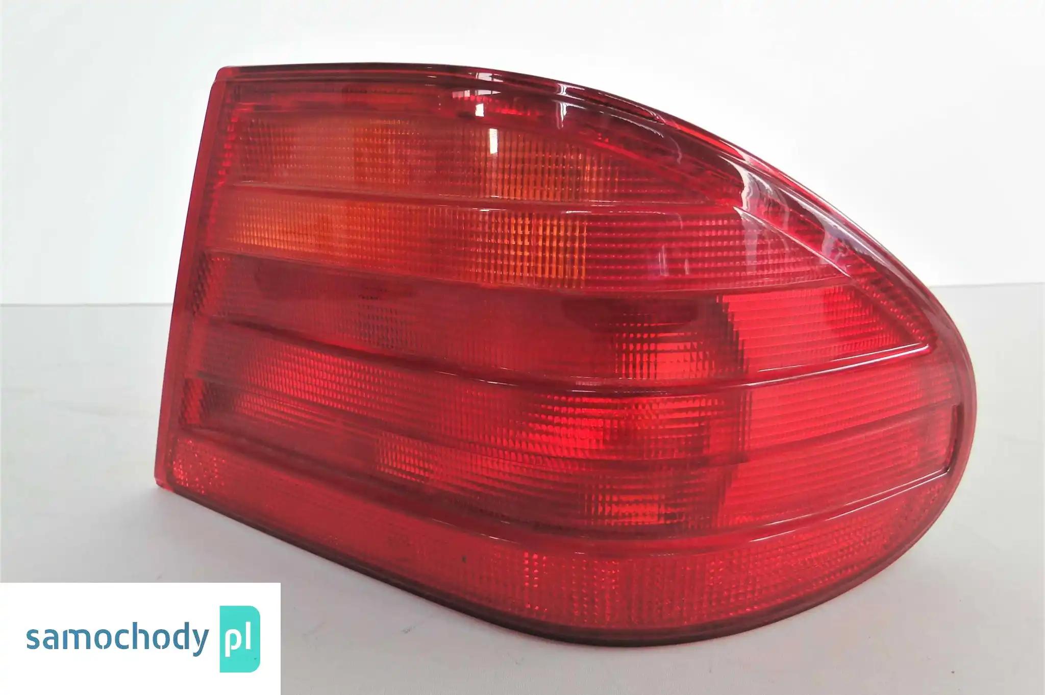 MERCEDES E KLASA W210 210 LIMU LAMPA TYLNA PRAWA