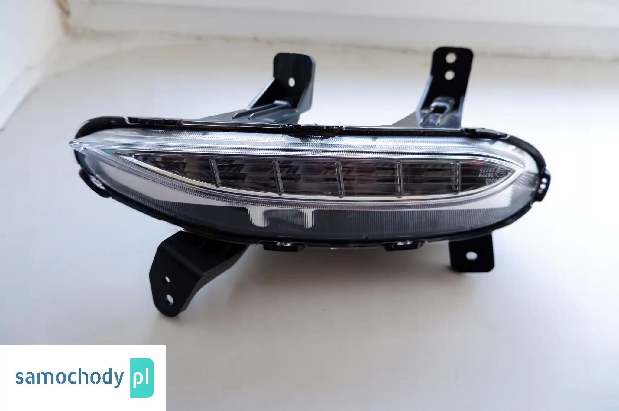 HYUNDAI I30 HALOGEN PRAWY LED 92208S0000