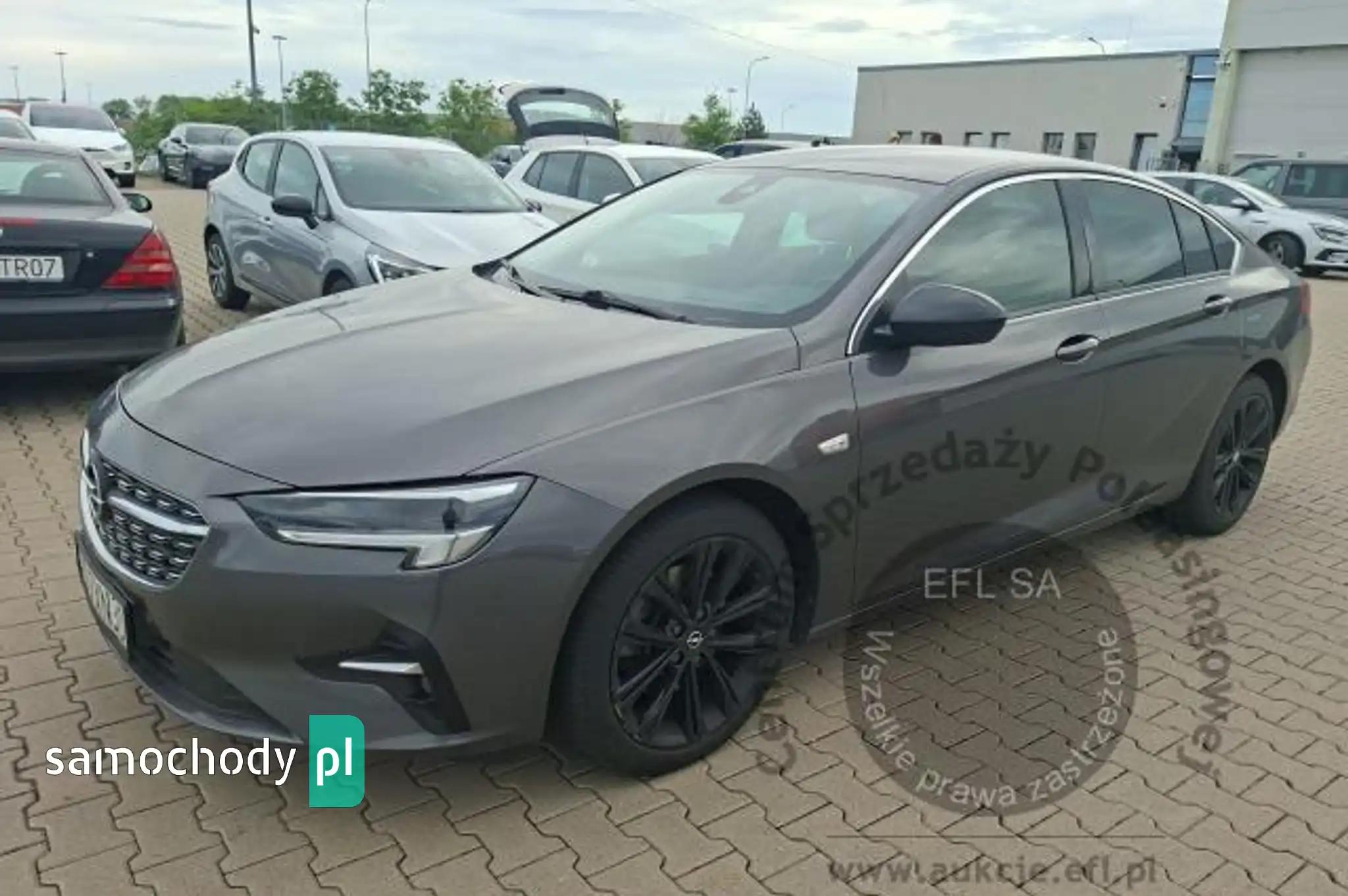 Opel Insignia 2021