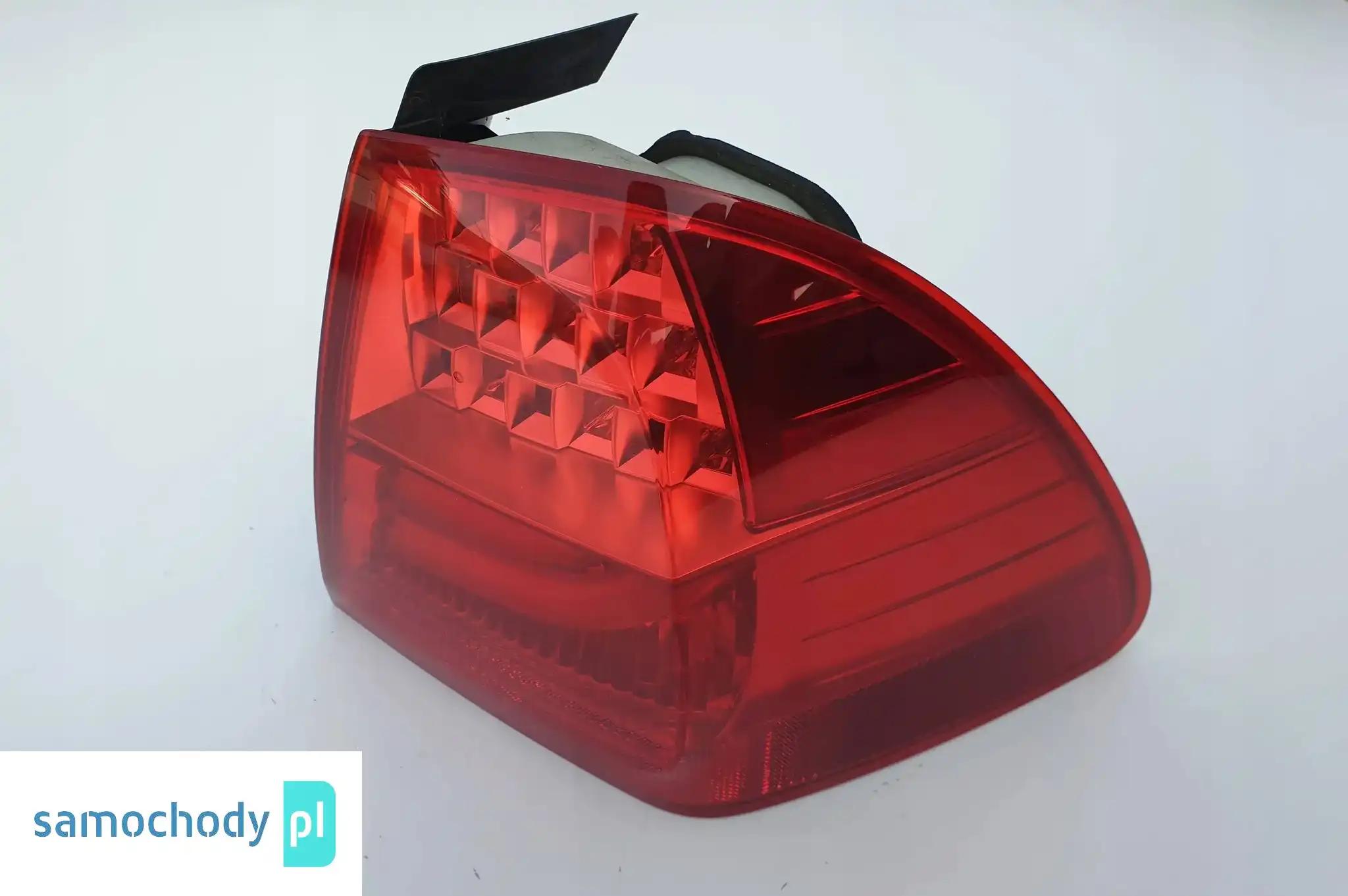 BMW E91 LAMPA PRAWY TYŁ LIFT 7289432