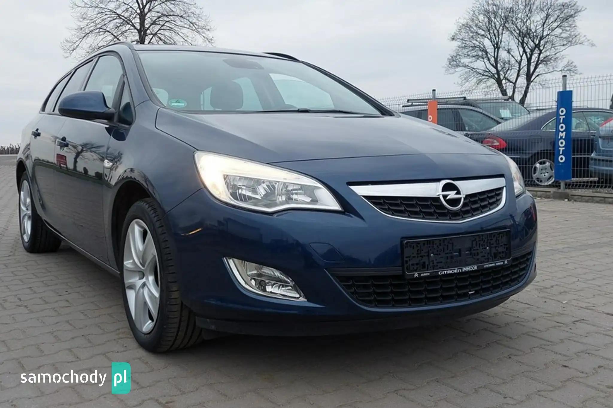 Opel Astra Kombi 2011