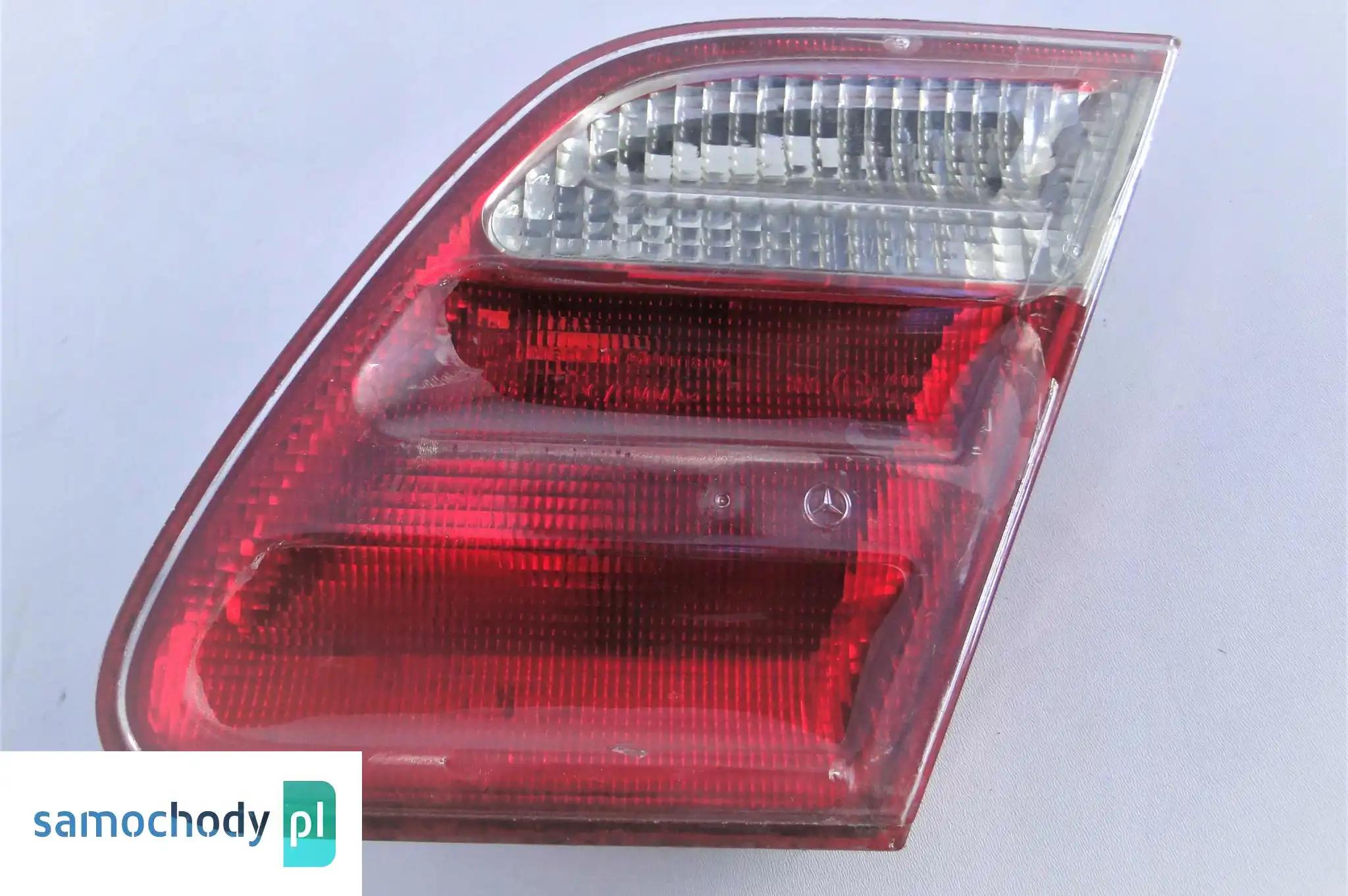 MERCEDES E KL 210 LIMU LAMPA TYLNA PRAWA W KLAPĘ