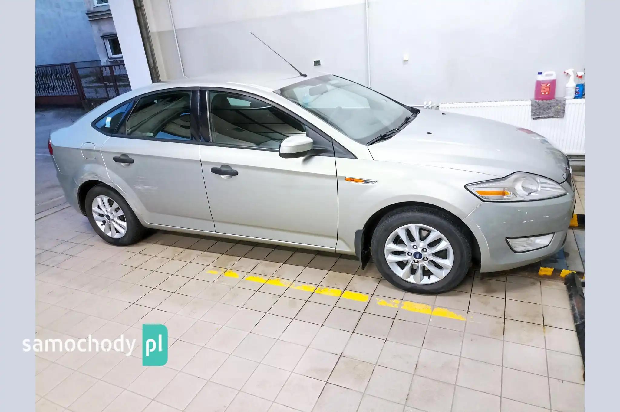 Ford Mondeo Hatchback 2010