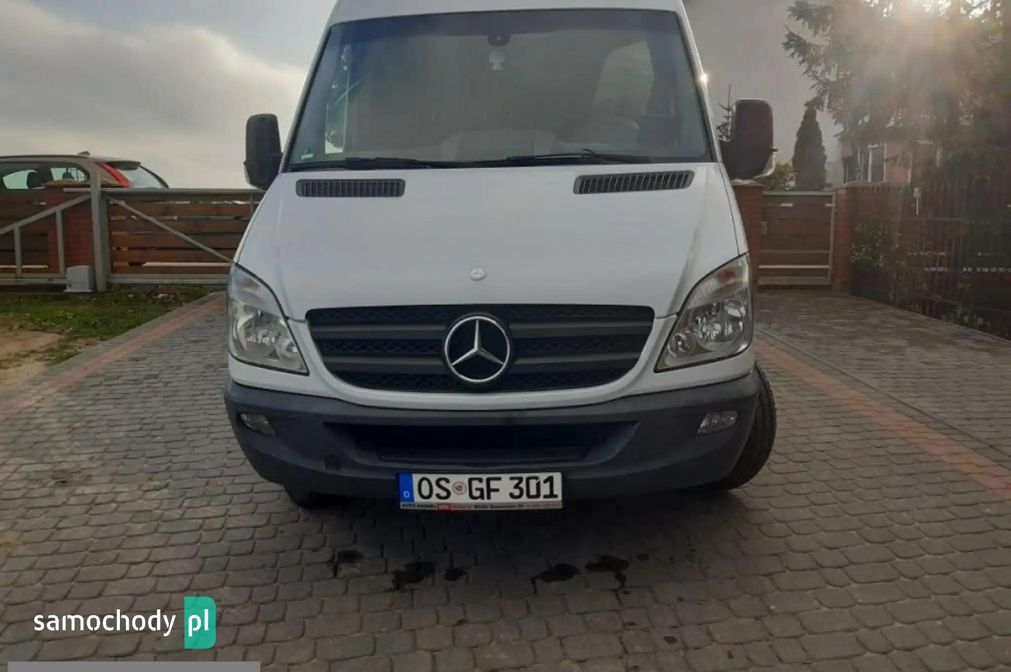 Mercedes-Benz Sprinter Furgon 2011