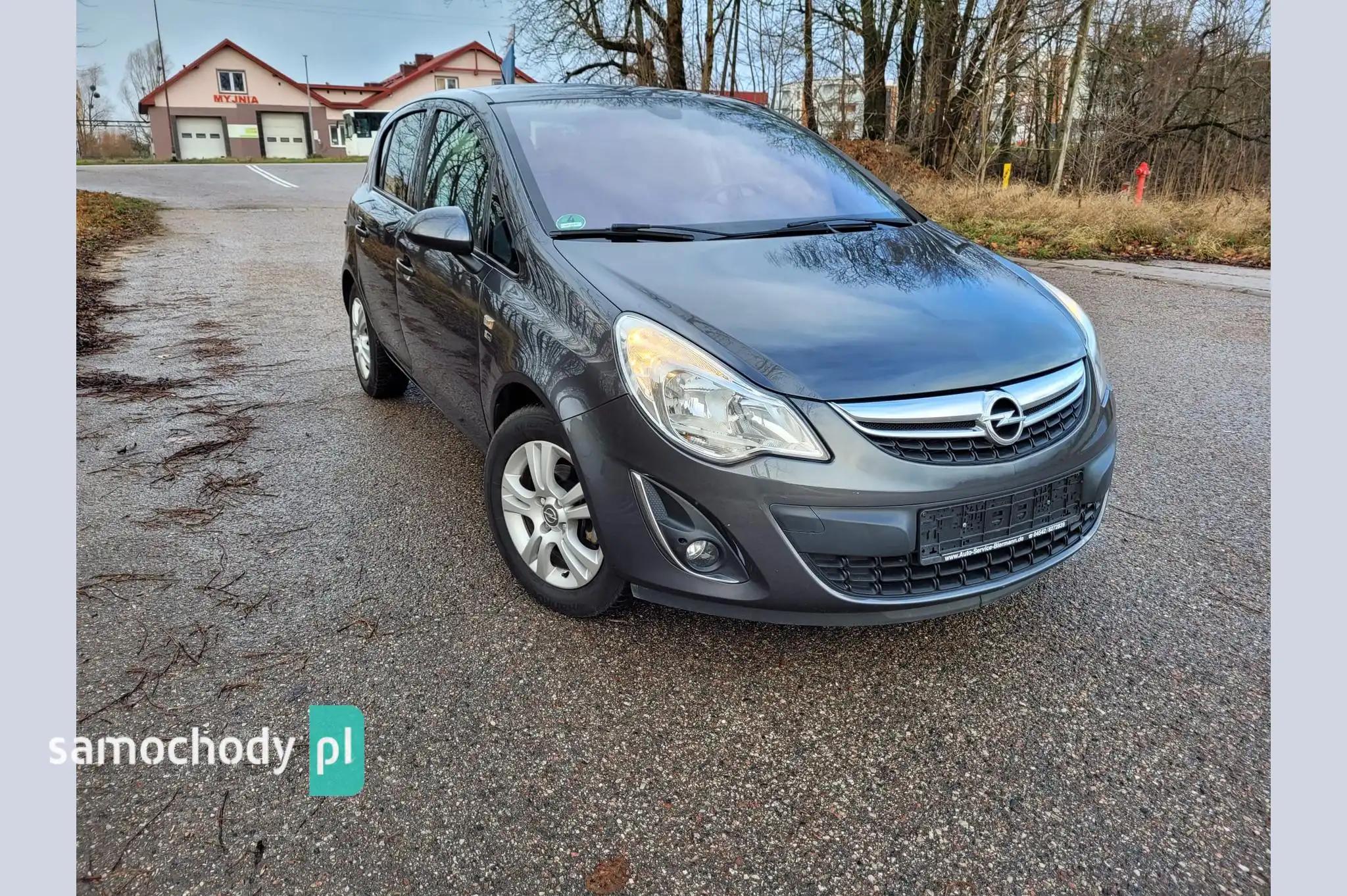 Opel Corsa Hatchback 2012