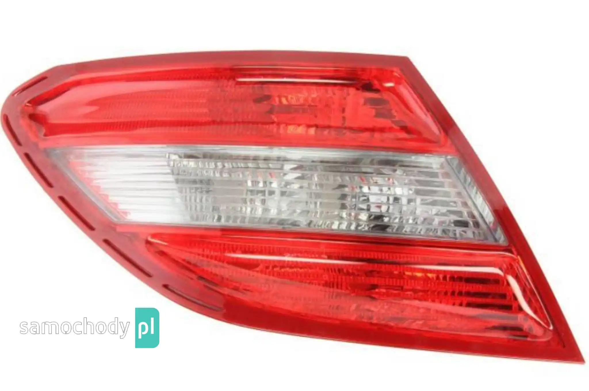 Mercedes W204 Lampa tylna lewa sedan DYMIONA NOWA