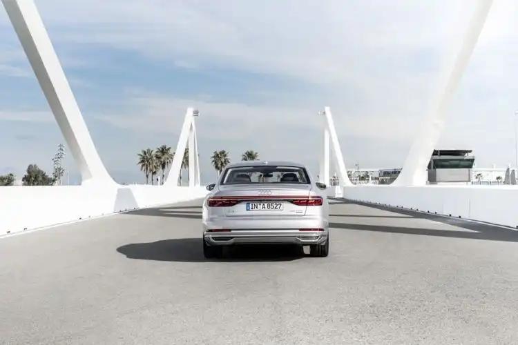 Audi A8 - opinie