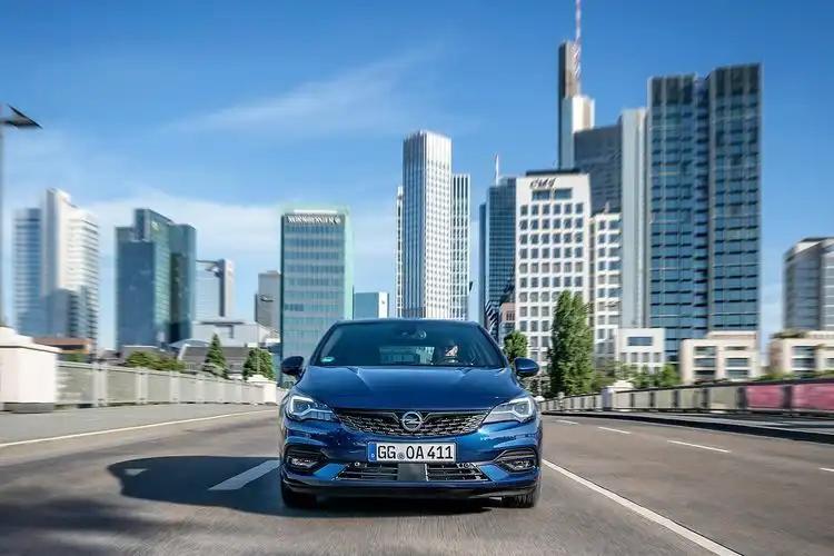Opel Astra - jaki silnik wybrać?