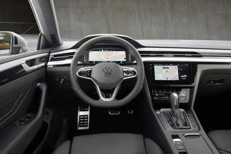 Volkswagen Arteon - wyższa klasa średnia