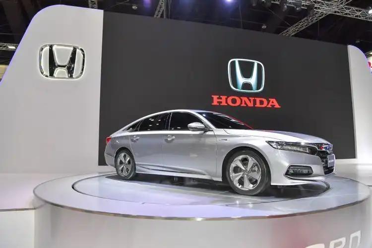 Honda Accord - samochód osobowy klasy średniej