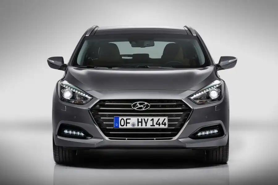 Hyundai i40 - samochód osobowy klasy średniej
