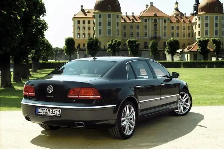 Volkswagen Phaeton - luksusowy sedan