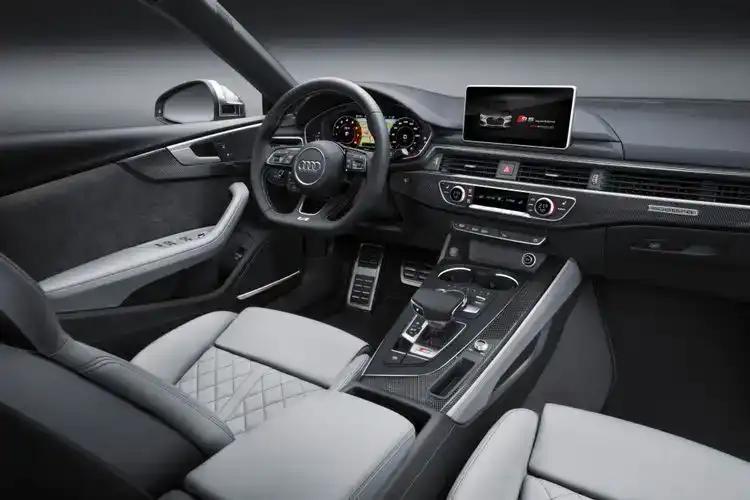 Audi A5 - klasa wyższa średnia