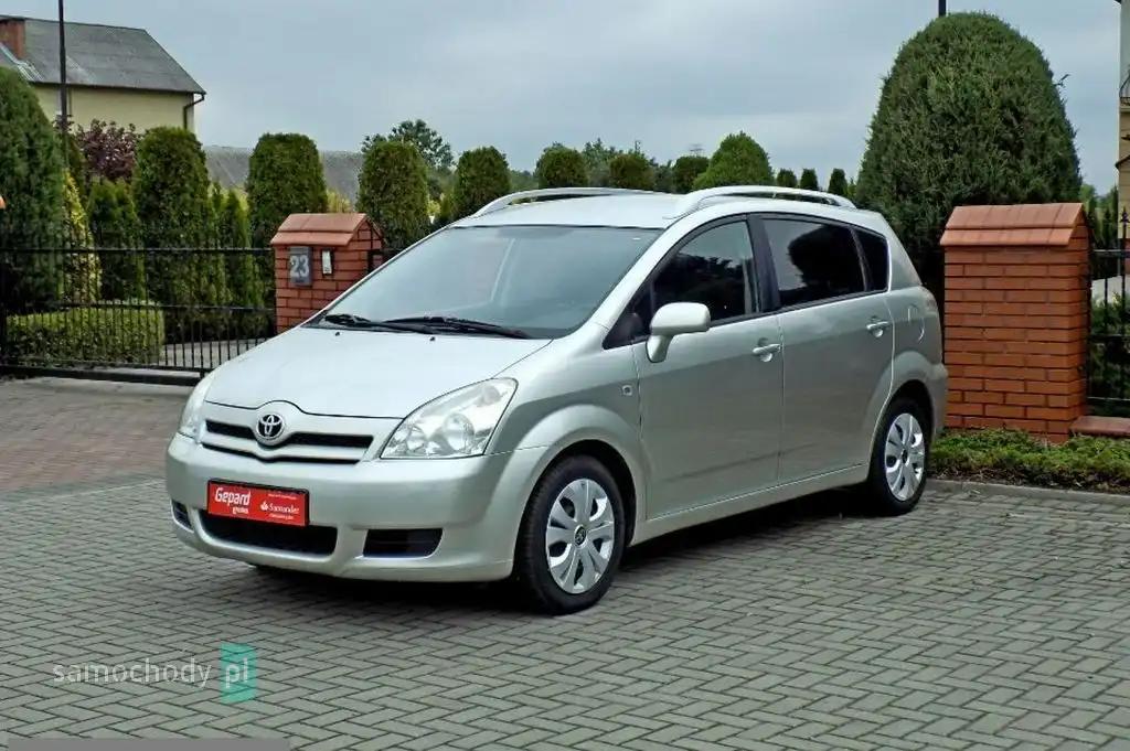 Toyota Corolla Verso Minivan 2004