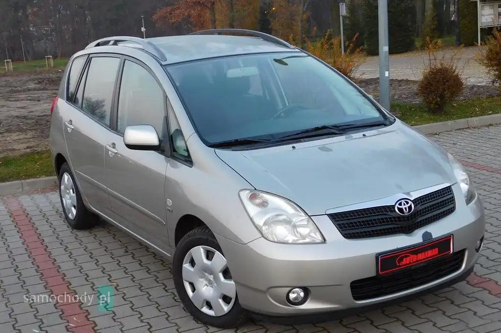 Toyota Corolla Verso Hatchback 2002
