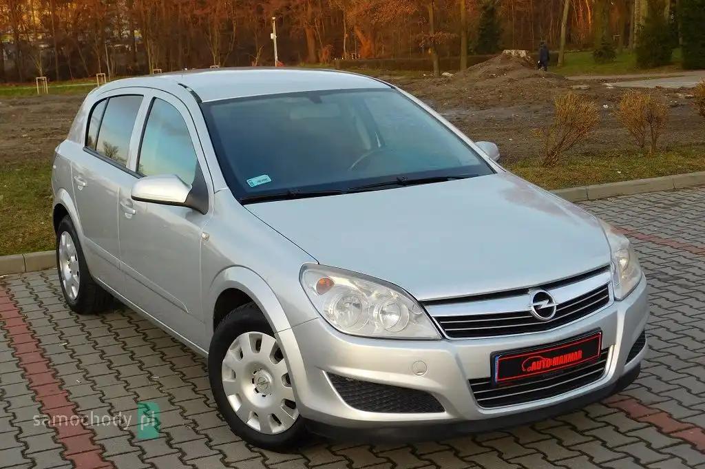 Opel Astra Hatchback 2007