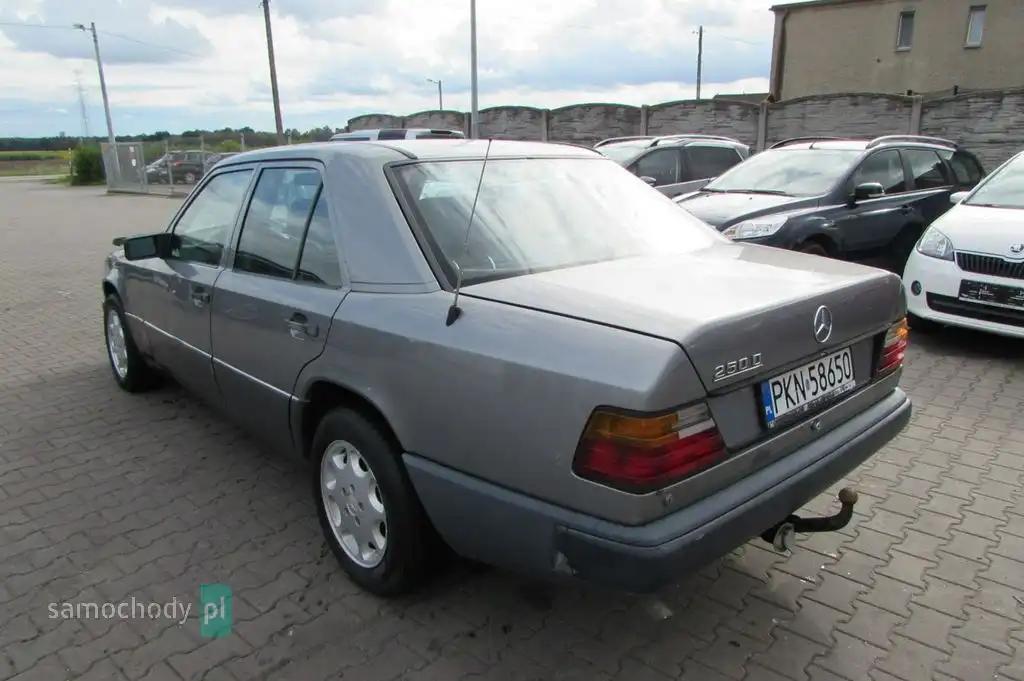 Mercedes-Benz W124 Sedan 1987