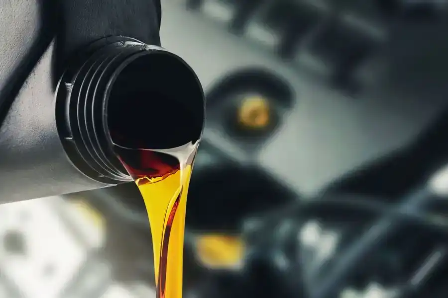 olej silnikowy