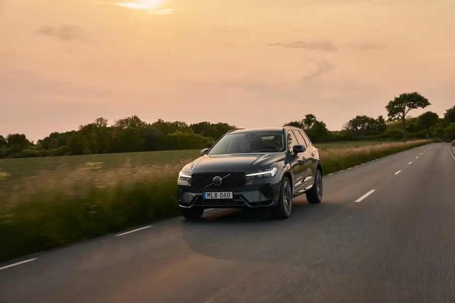 Volvo XC60 2025
