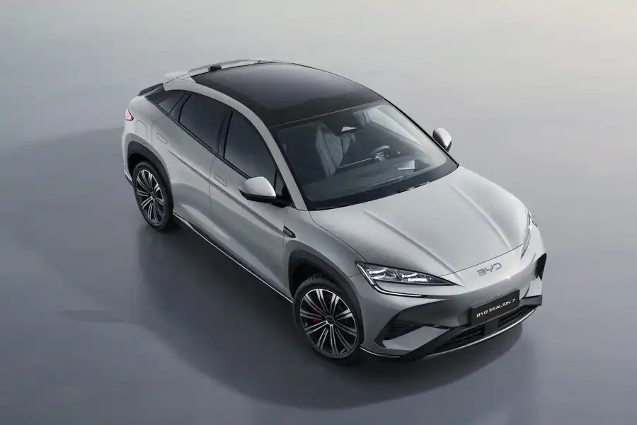 BYD Sealion 7