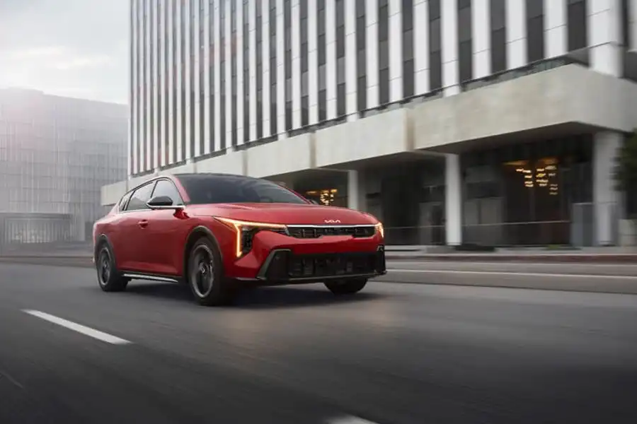 Kia K4