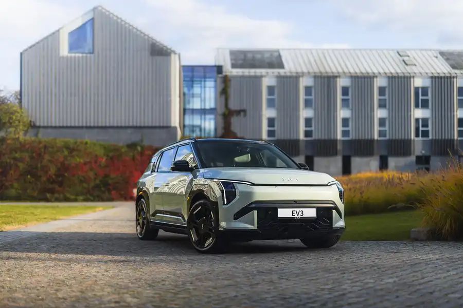 Kia EV3 – kompaktowy SUV elektryczny z ambicjami lidera [PREMIERA 2025 ...