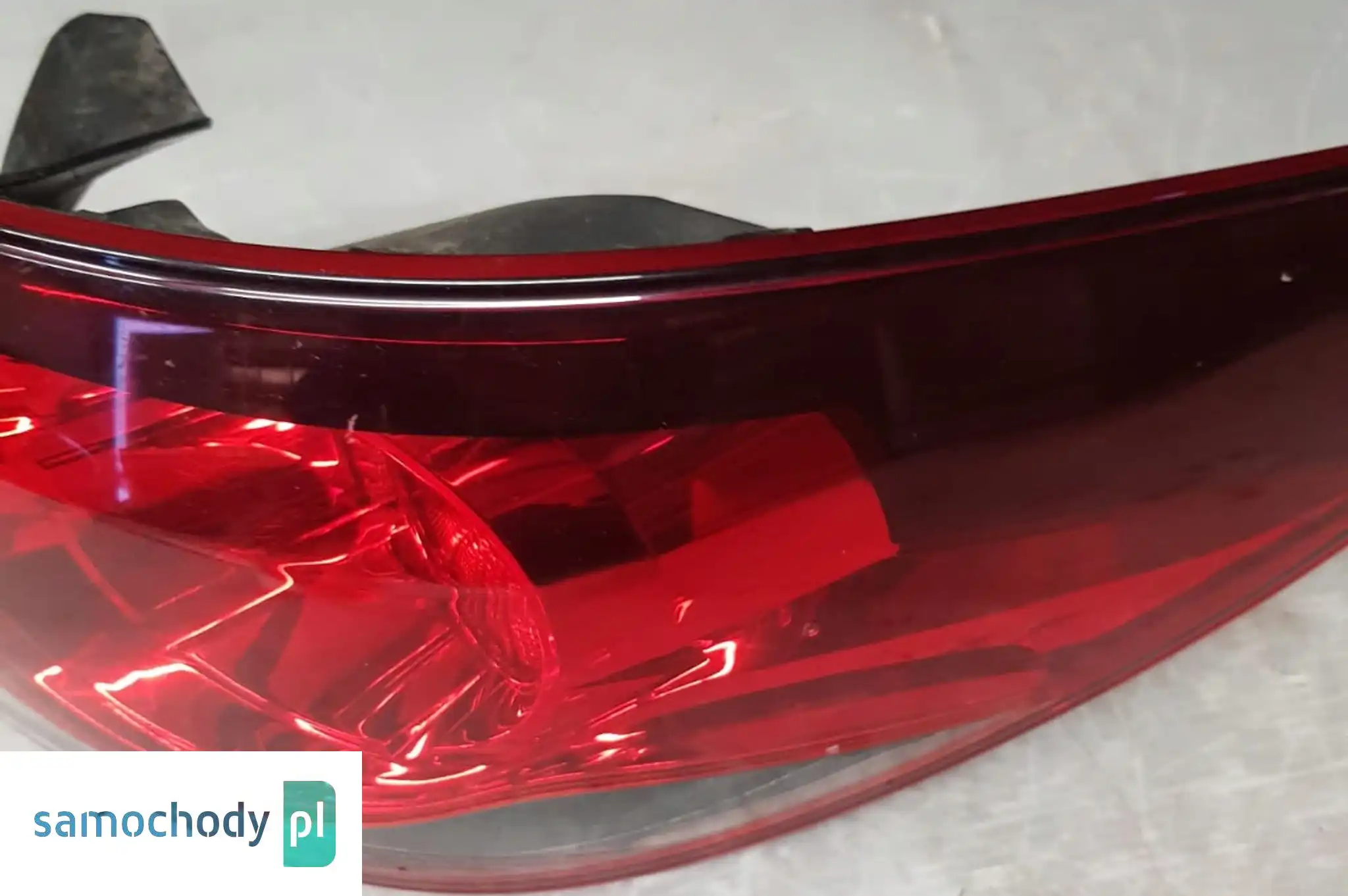 MAZDA 6 GJ KOMBI LAMPA PRAWY TYŁ PRAWA TYLNA