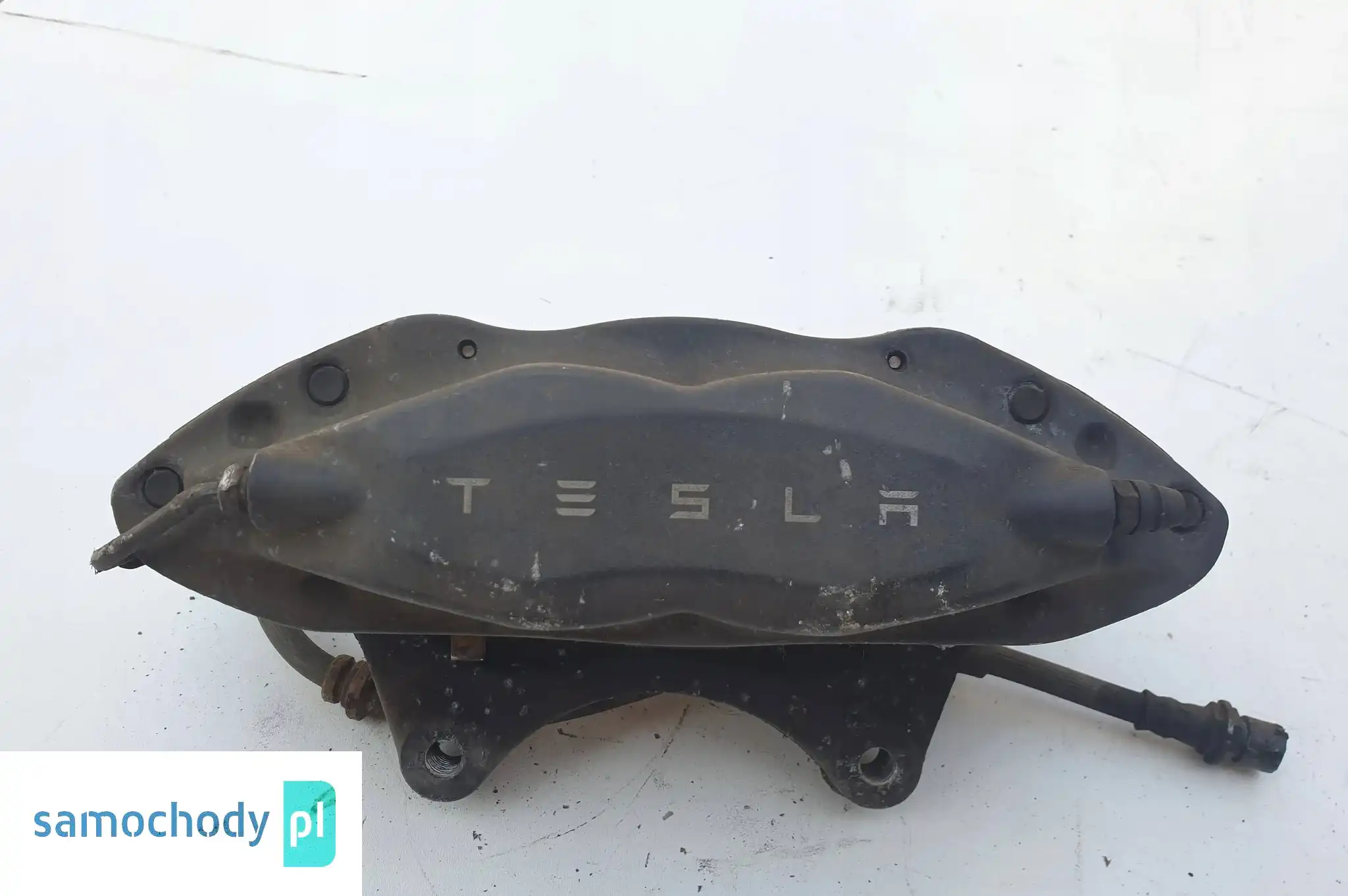 TESLA S ZACISK PRAWY PRZÓD
