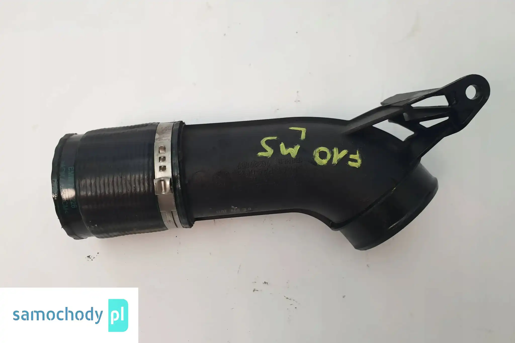 BMW F10 M5 F06 F12 F13 M6 WĄŻ RURA DOLOT POWIETRZA 7843222
