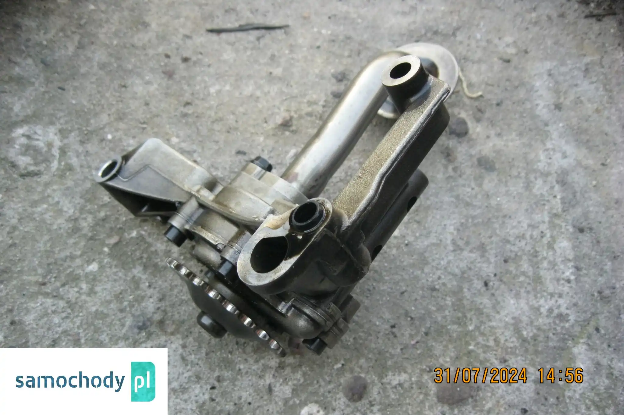 POMPA OLEJU VW GOLF V 1.9 TDI BLS 038115105C