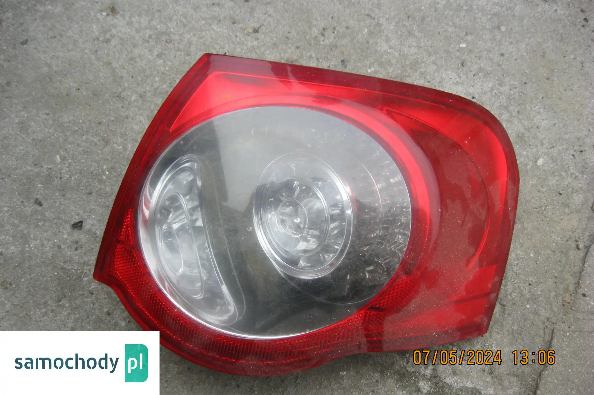 Volkswagen OE 3C9945096C lampa tyln prawa passat b6 kombi