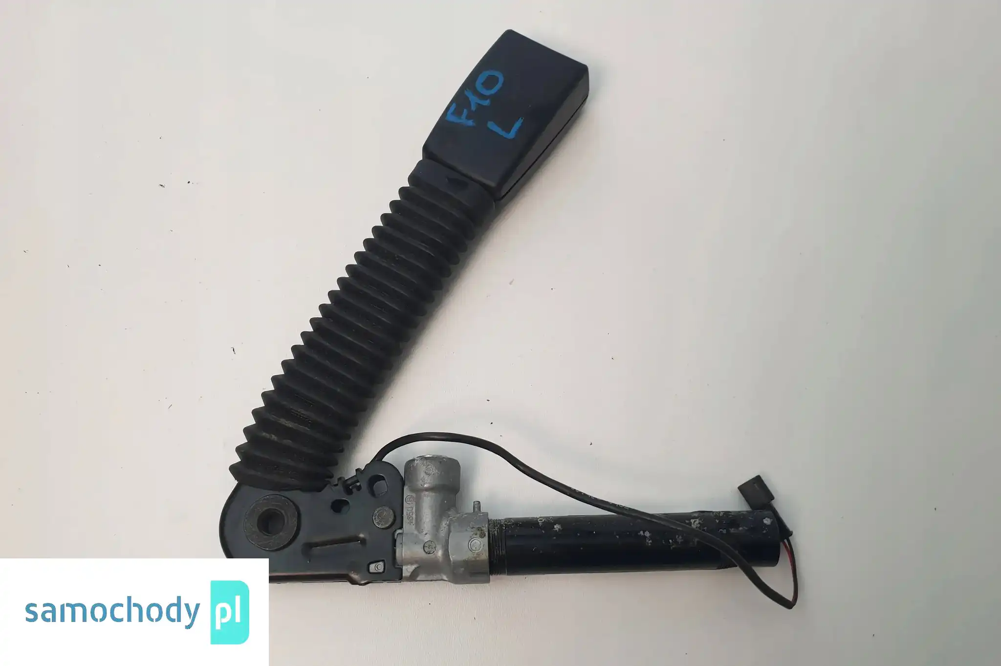 BMW F10 F11 NAPINACZ PASA LEWY PRZÓD